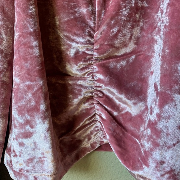 NWT Old Navy velvet long sleeve kids top. Size 8. - Picture 4 of 6